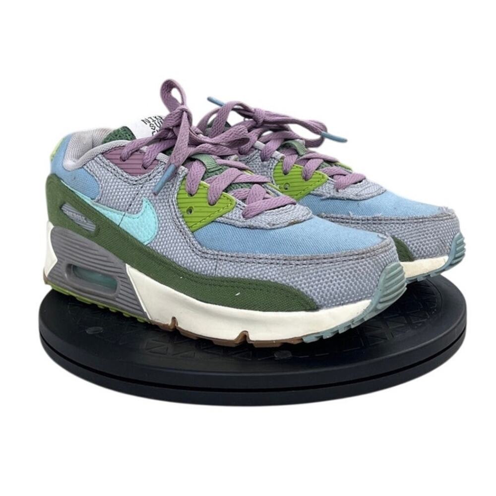 Boys Nike Air Max 90 SE DM0036-400 Suede Athletic Sneaker Shoes SZ 3Y Green - Picture 3 of 6